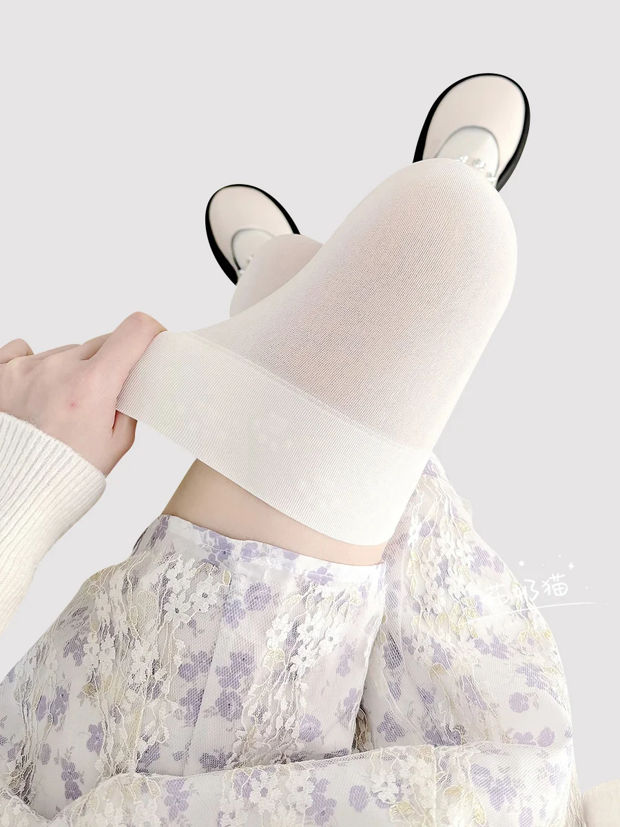 🌿奶白色过膝袜解锁JK少女的元气穿搭👒