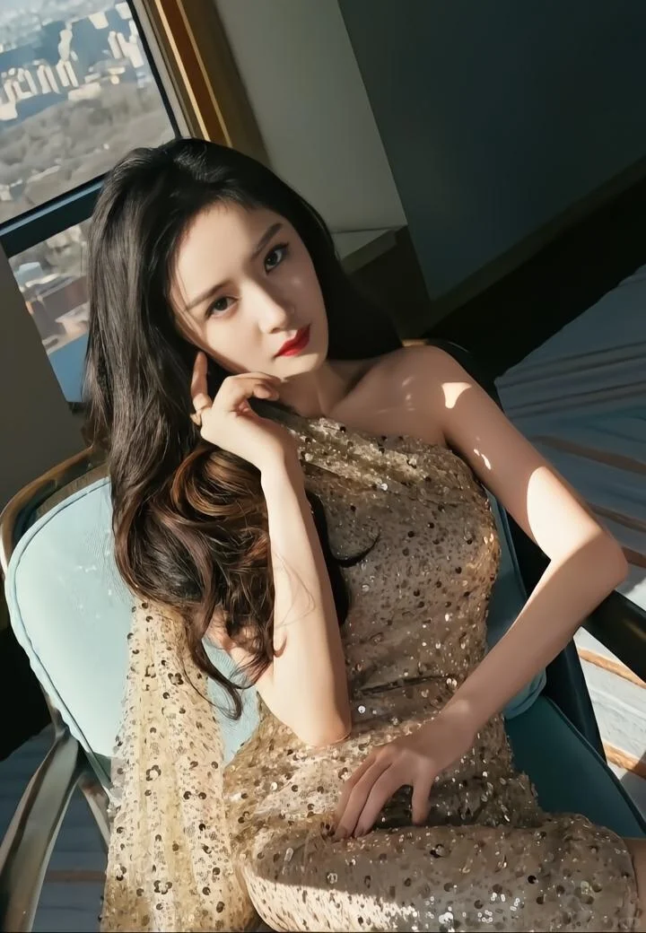 杨幂性感身材揭秘！