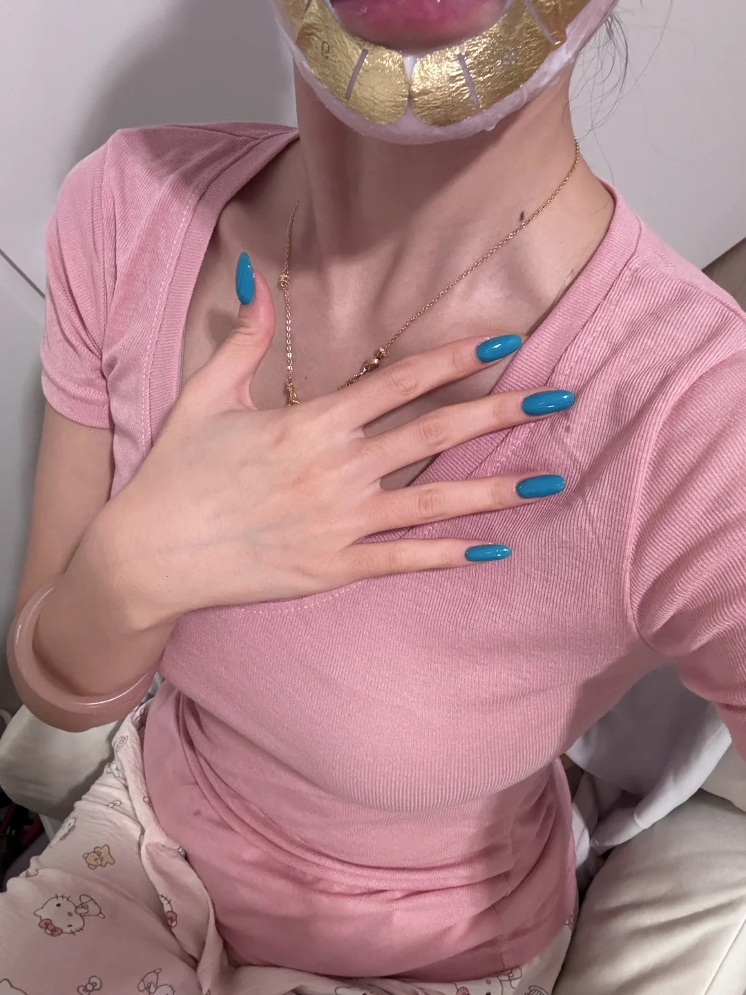 美女味儿很浓的一款颜色