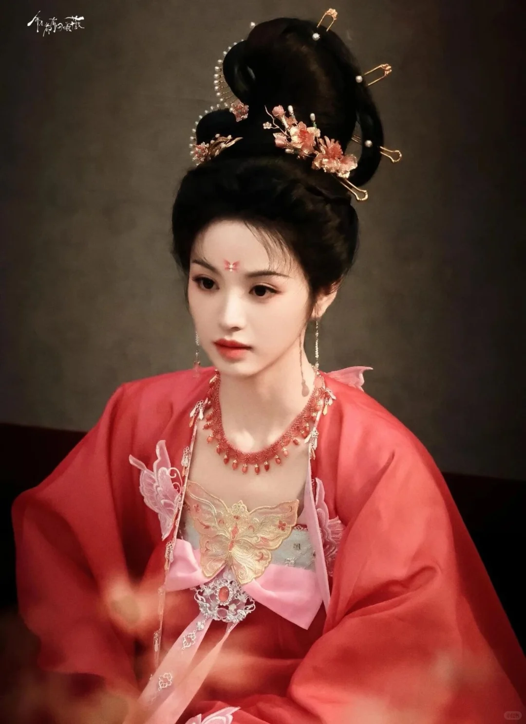 田曦薇子夜归武祯造型，奇迹薇薇在线换装