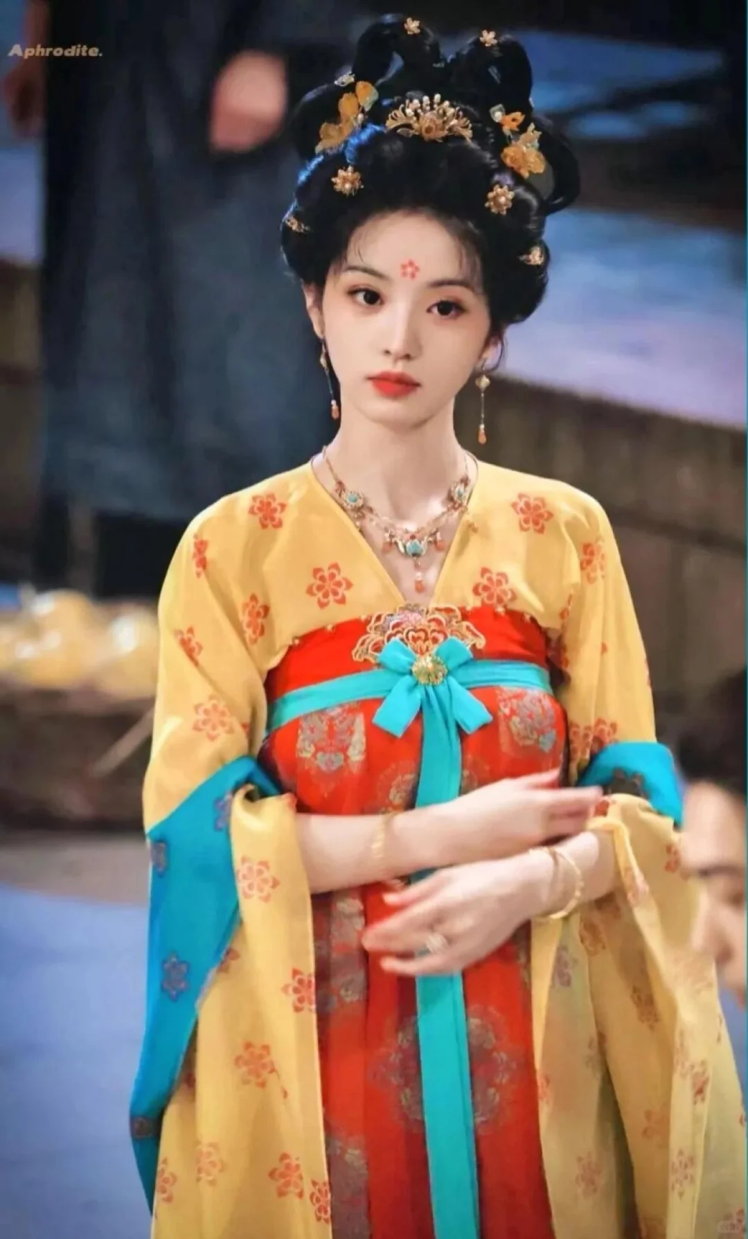 田曦薇子夜归武祯造型，奇迹薇薇在线换装