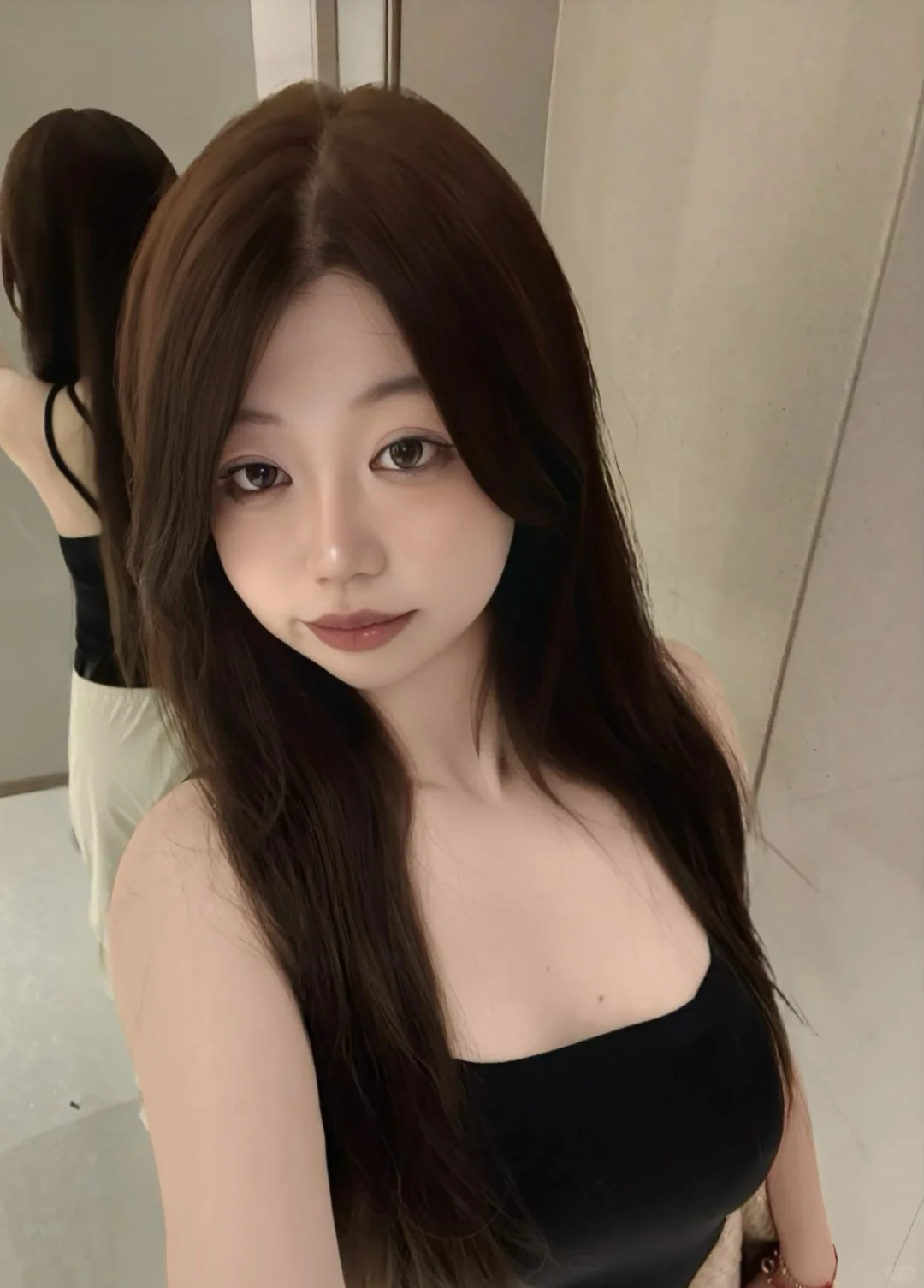 比巴掌先到的是姐姐的香气