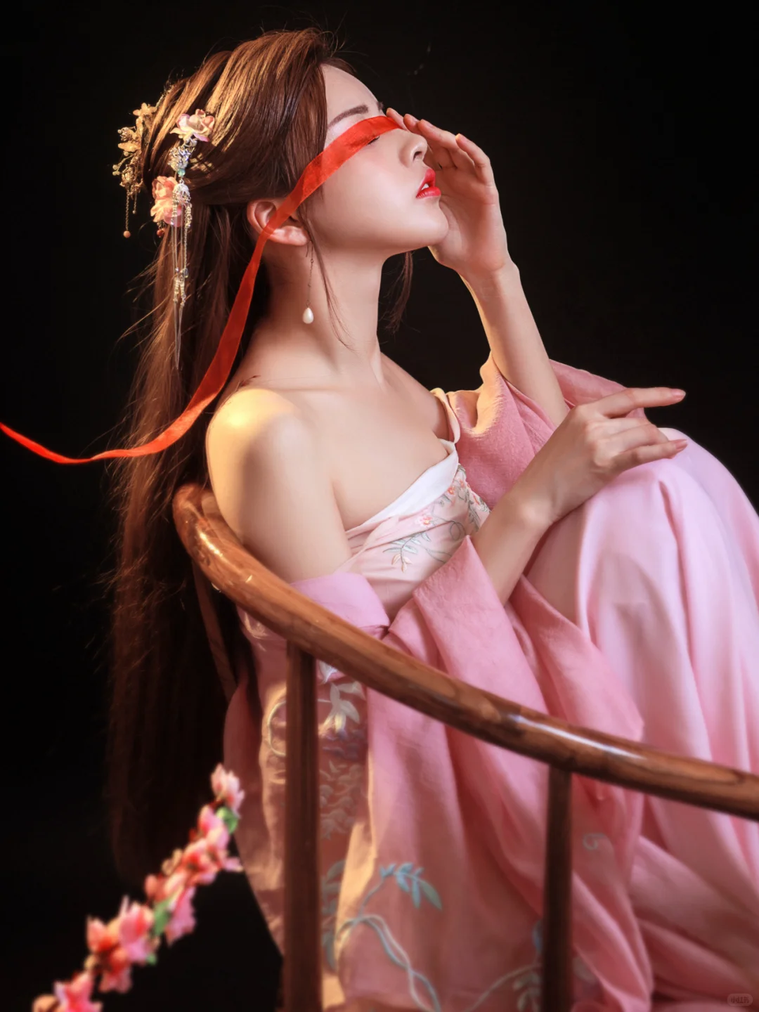 妩媚又撩人的古风写真🌸真的美死我啦