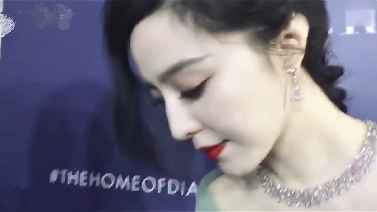 她好诱人啊谁懂