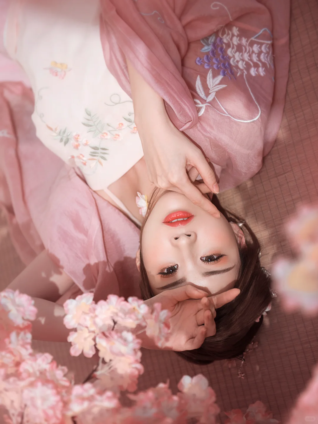 妩媚又撩人的古风写真🌸真的美死我啦