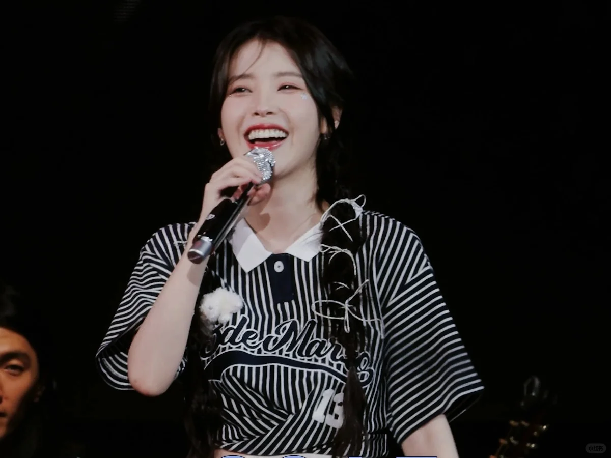 IU 横屏壁纸 💗