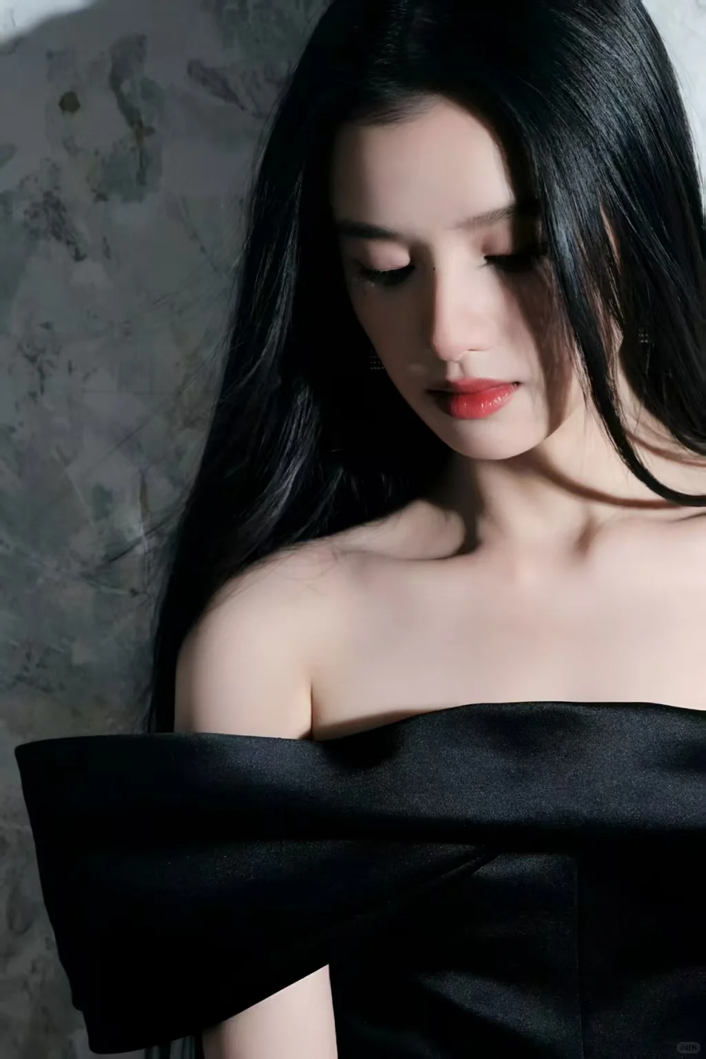张婧仪面部分析｜95花里唯一的姐感大美女！