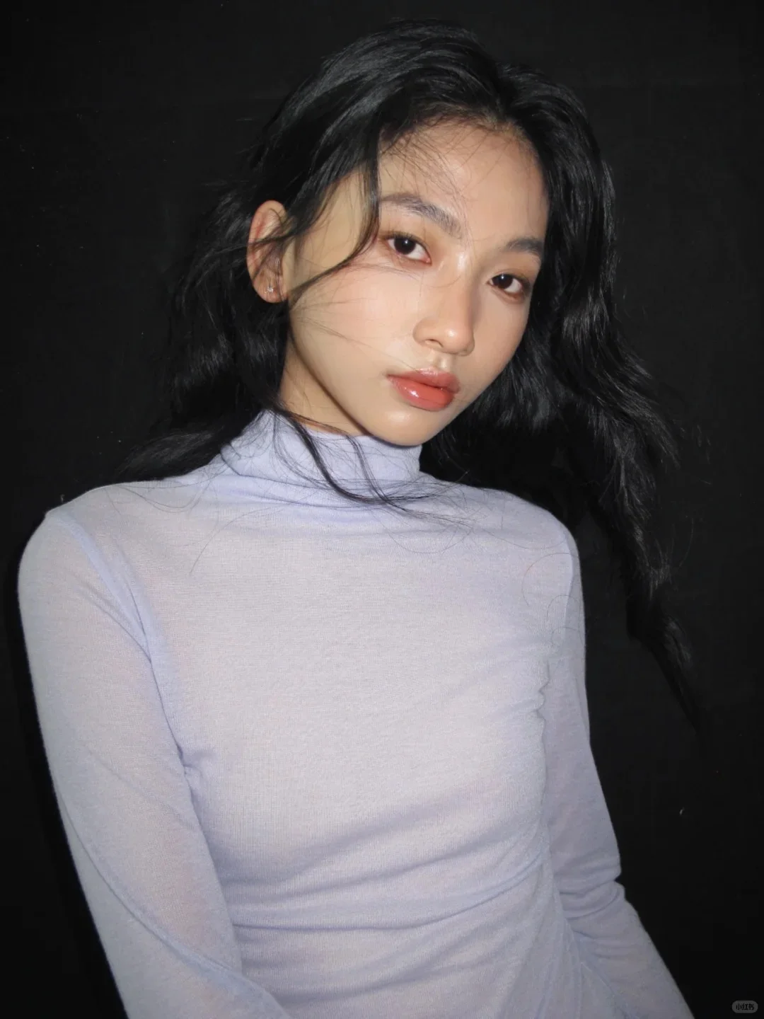看看美女的右脸