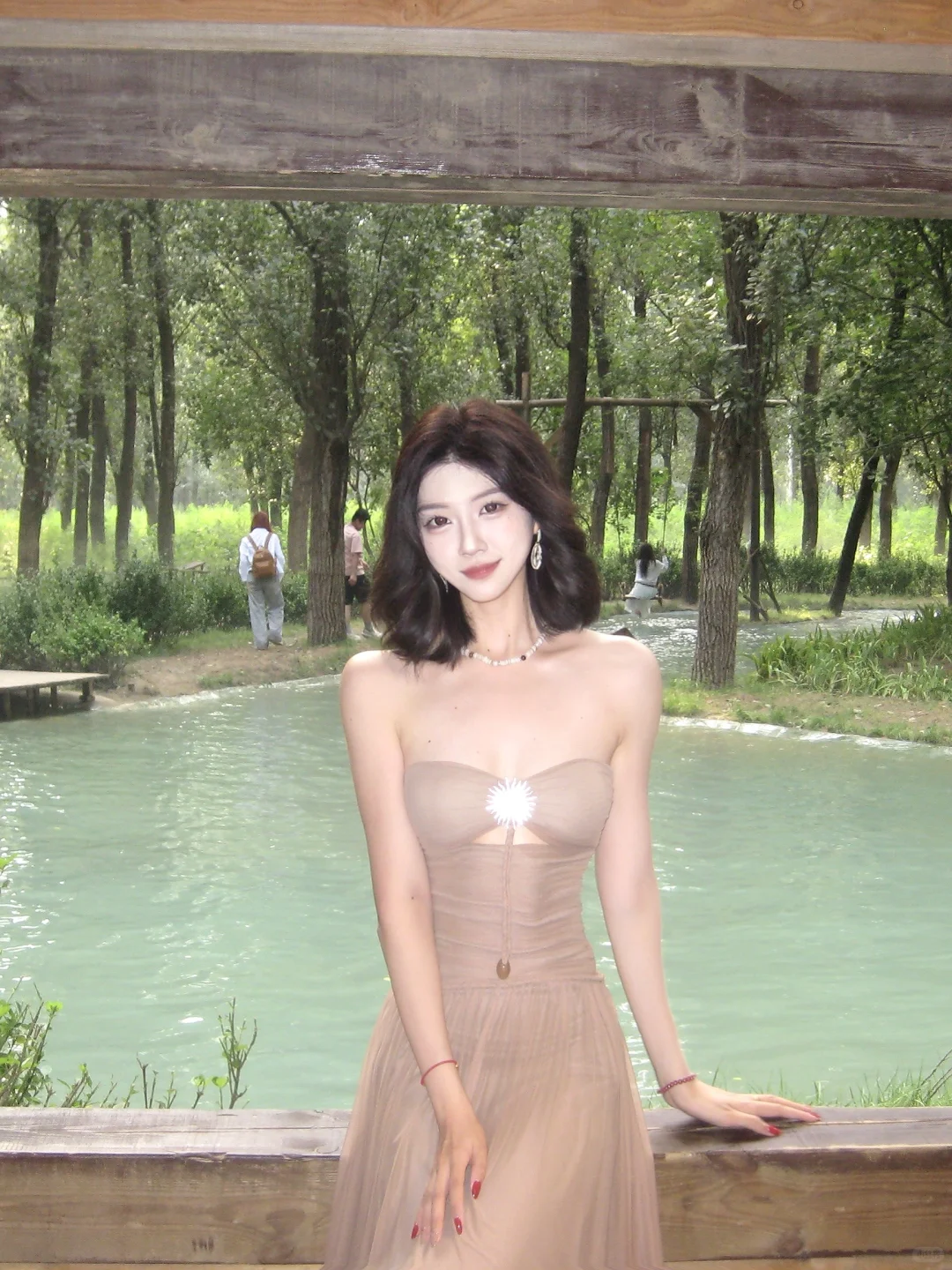 骨相微调，属于东方女性的温婉清冷感