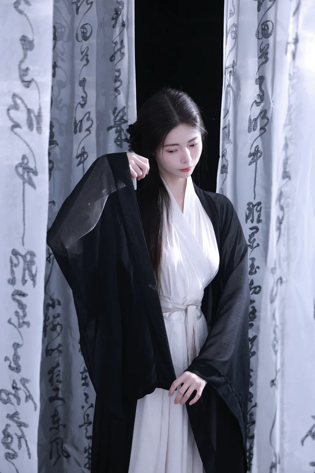 汉服清冷柔弱/书卷气息