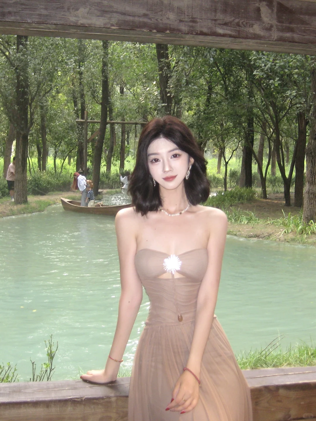 骨相微调，属于东方女性的温婉清冷感