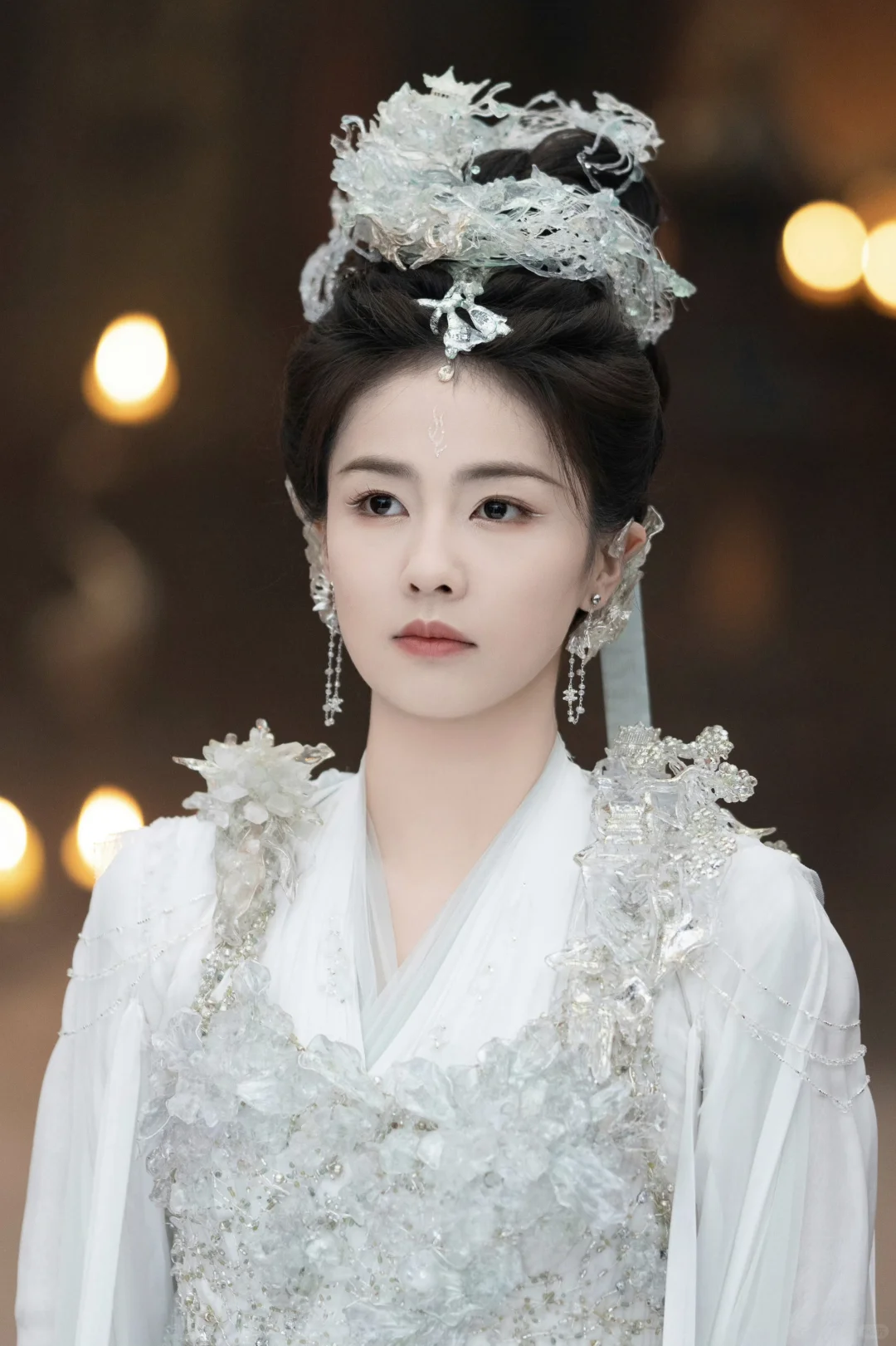 临江仙｜花如月白青色战甲纱裙造型