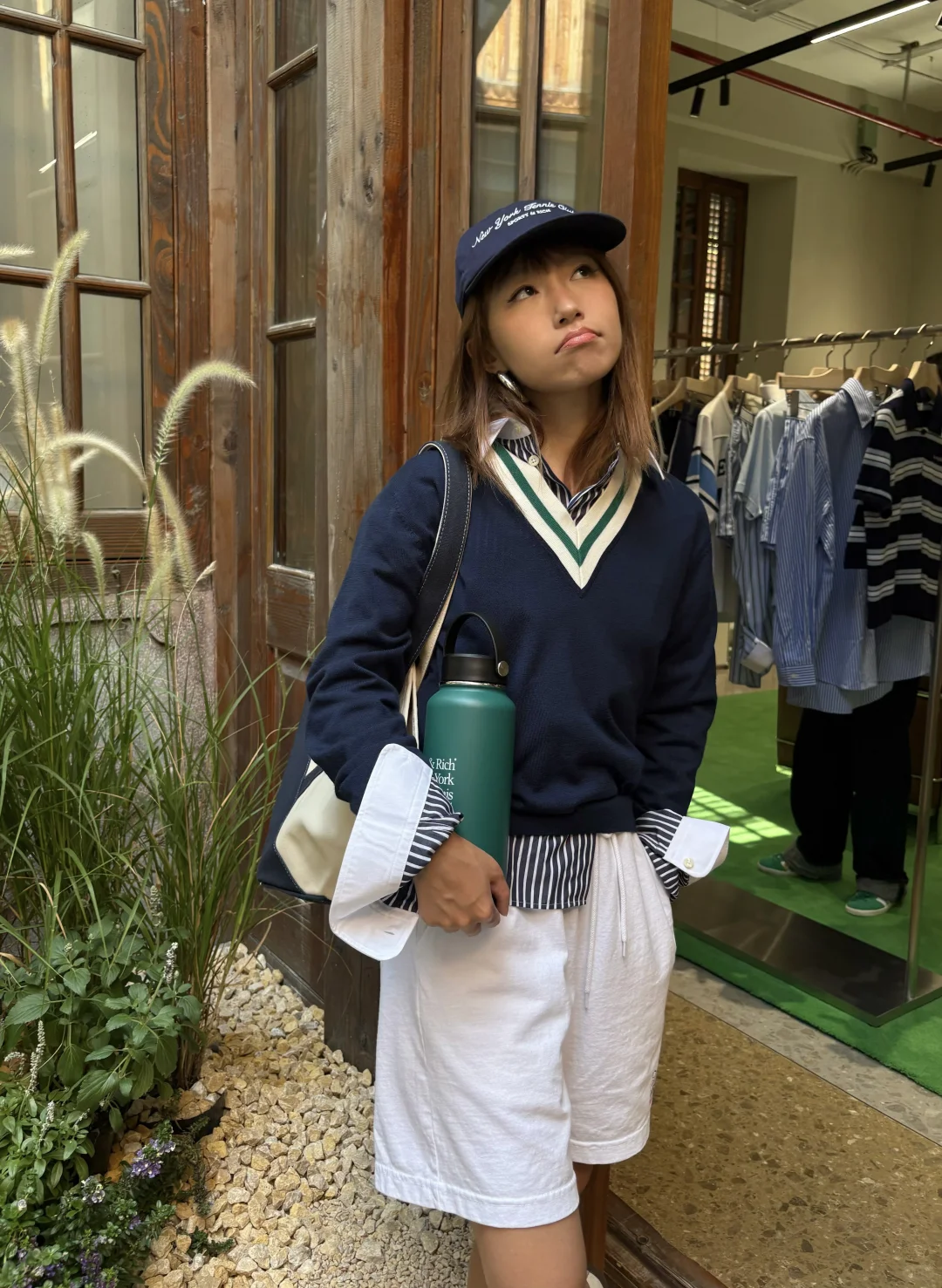黄女松弛起来更迷人
