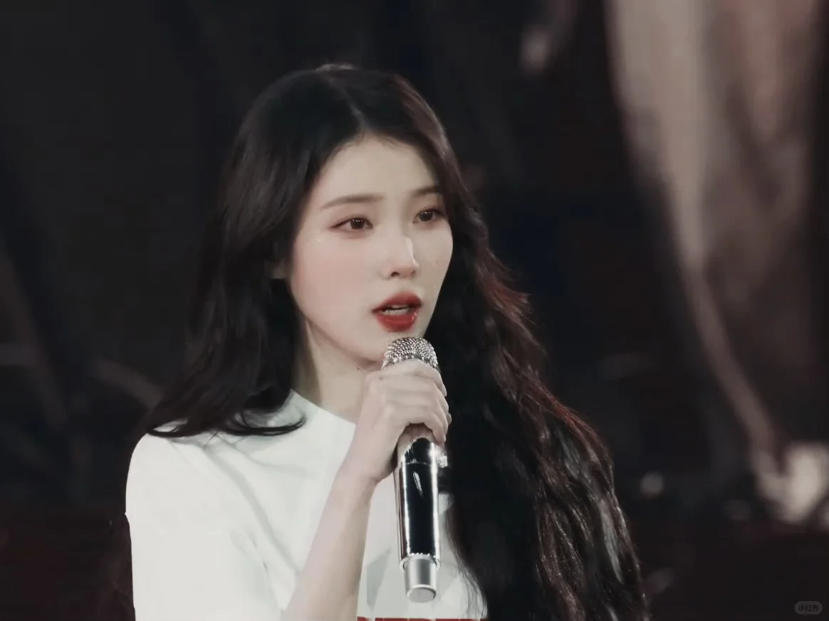 IU 横屏壁纸 💗