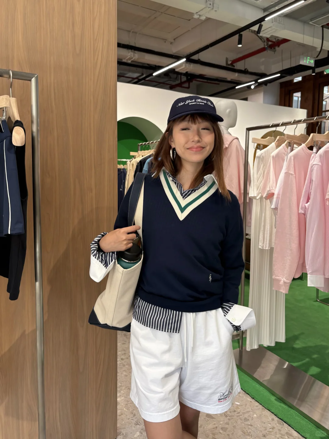 黄女松弛起来更迷人