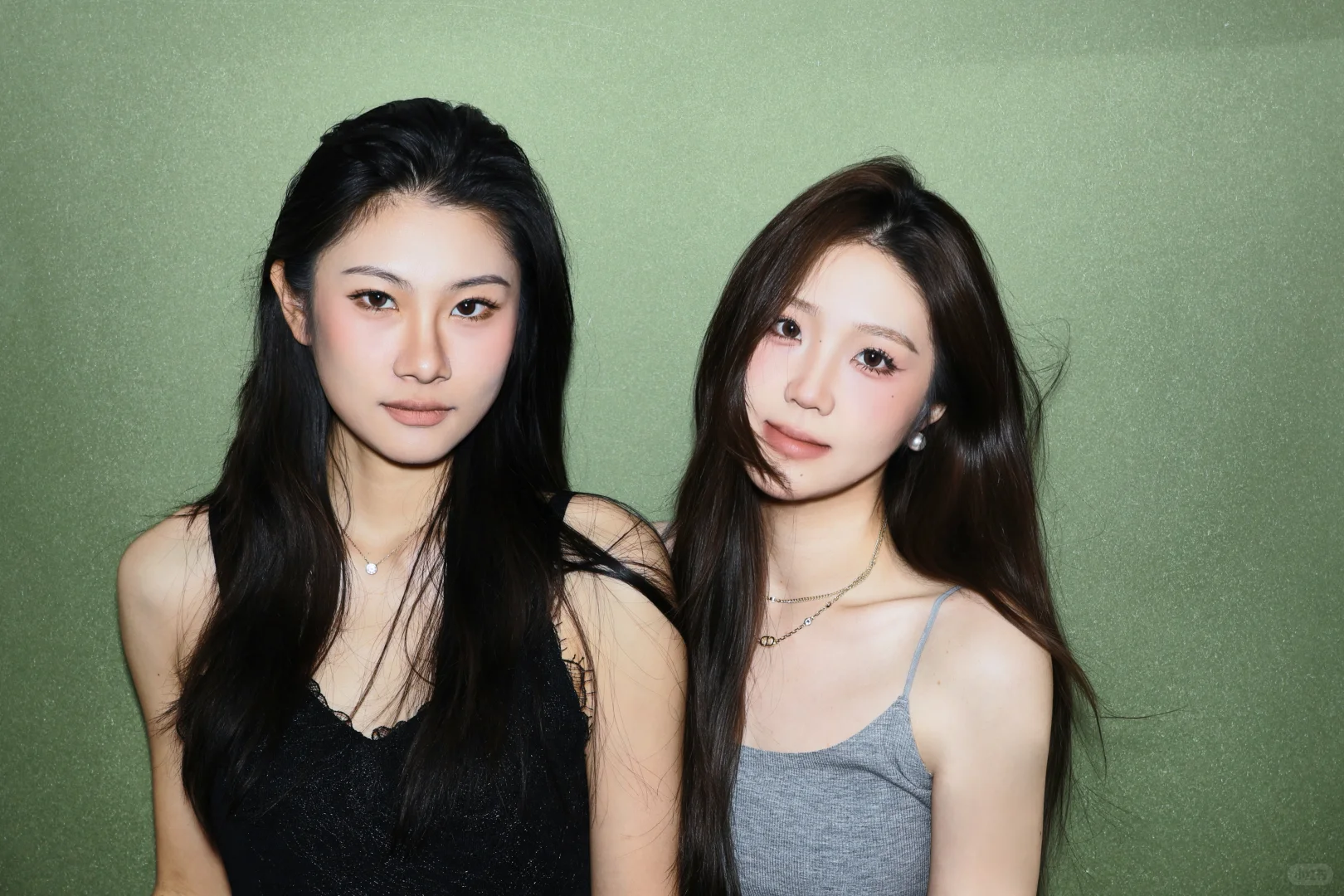 当我和朋友模仿韩女的拍照方式