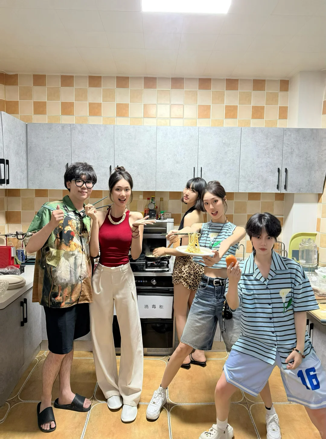 沃趣…这么爽的脸居然有四个！