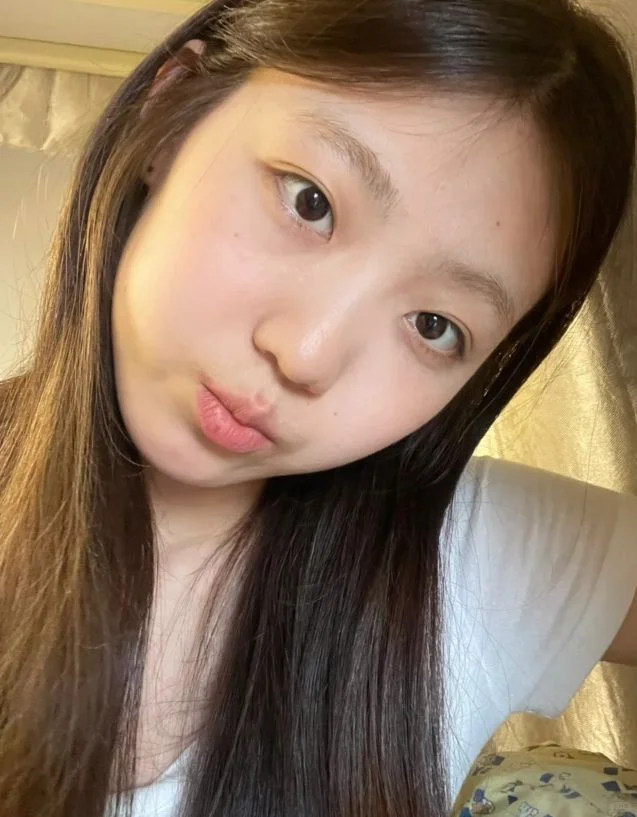 现在眼睛好迷人