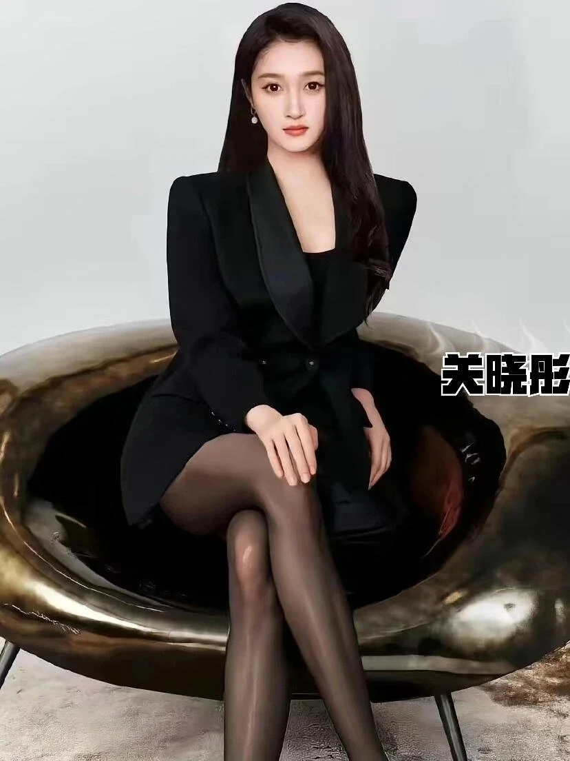 女明星穿黑丝，性感迷人，你最喜欢谁？
