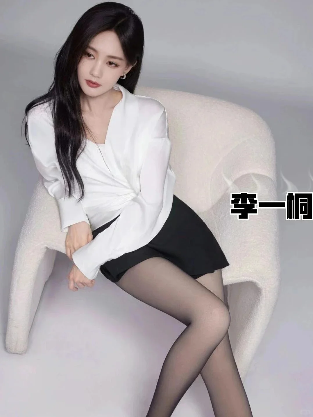 女明星穿黑丝，性感迷人，你最喜欢谁？