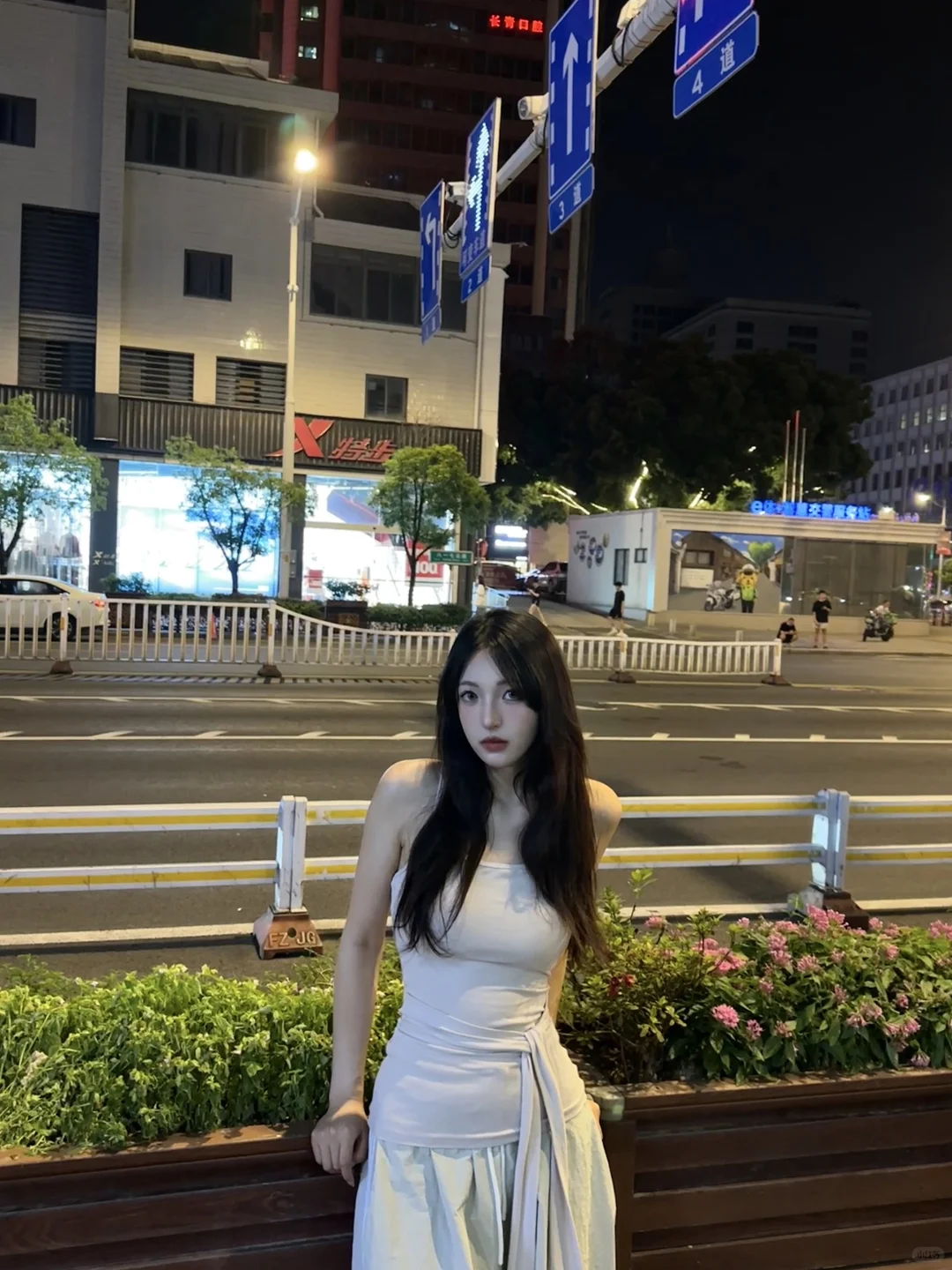 不用太迷人 能迷住你就好