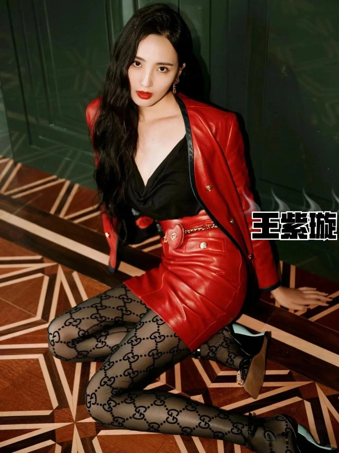 女明星穿黑丝，性感迷人，你最喜欢谁？