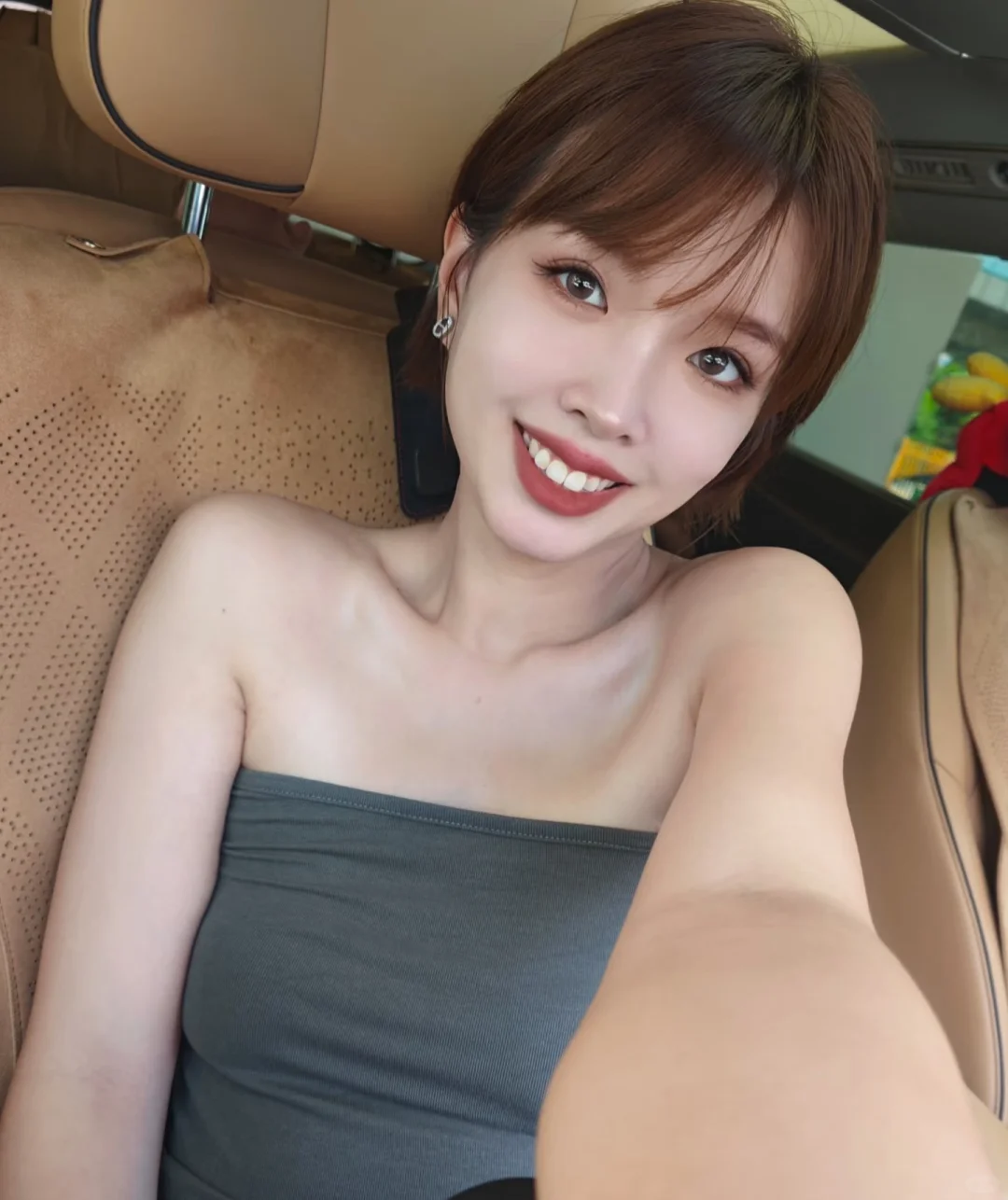 和我一起快乐的氛围感女孩👧