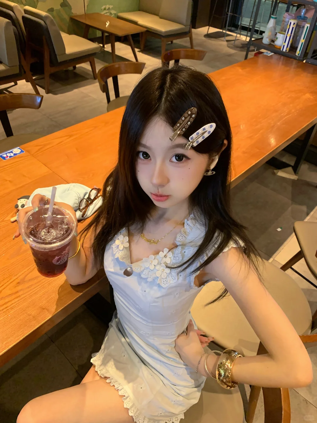 喜欢你才装可爱(>﹏<)