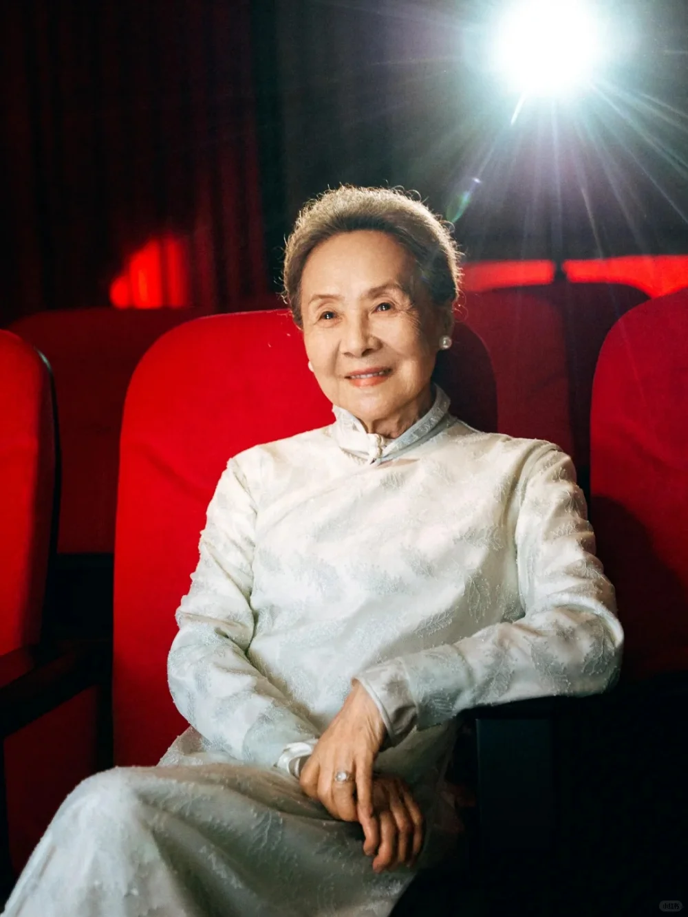 女人从不是花期限定,是终身绽放的光✨