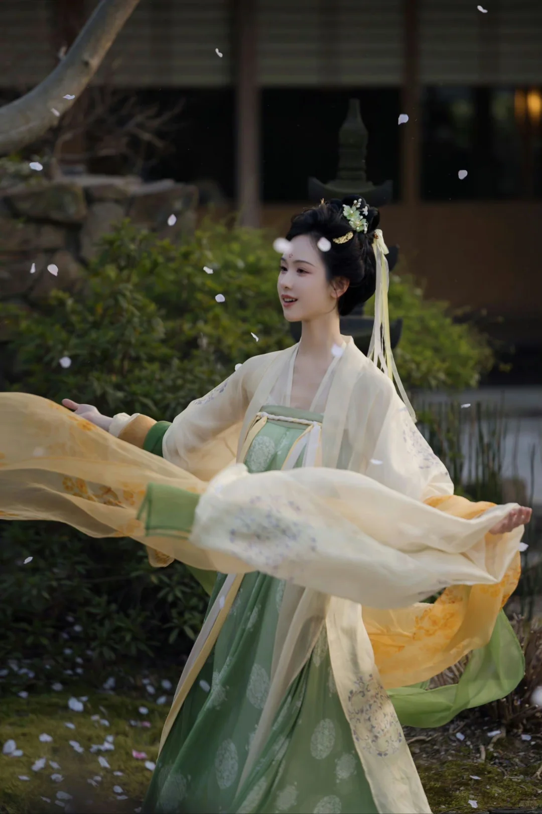 陈都灵｜金桂玉兔