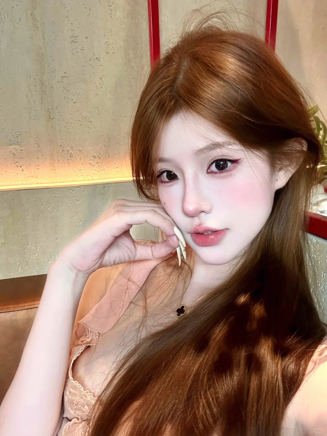 她的美不是模板，是她