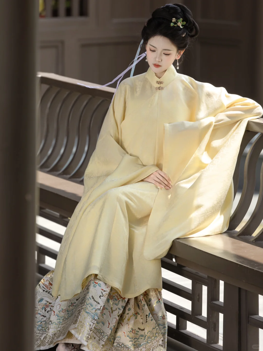 我虽生于泥沼，但心向光明。