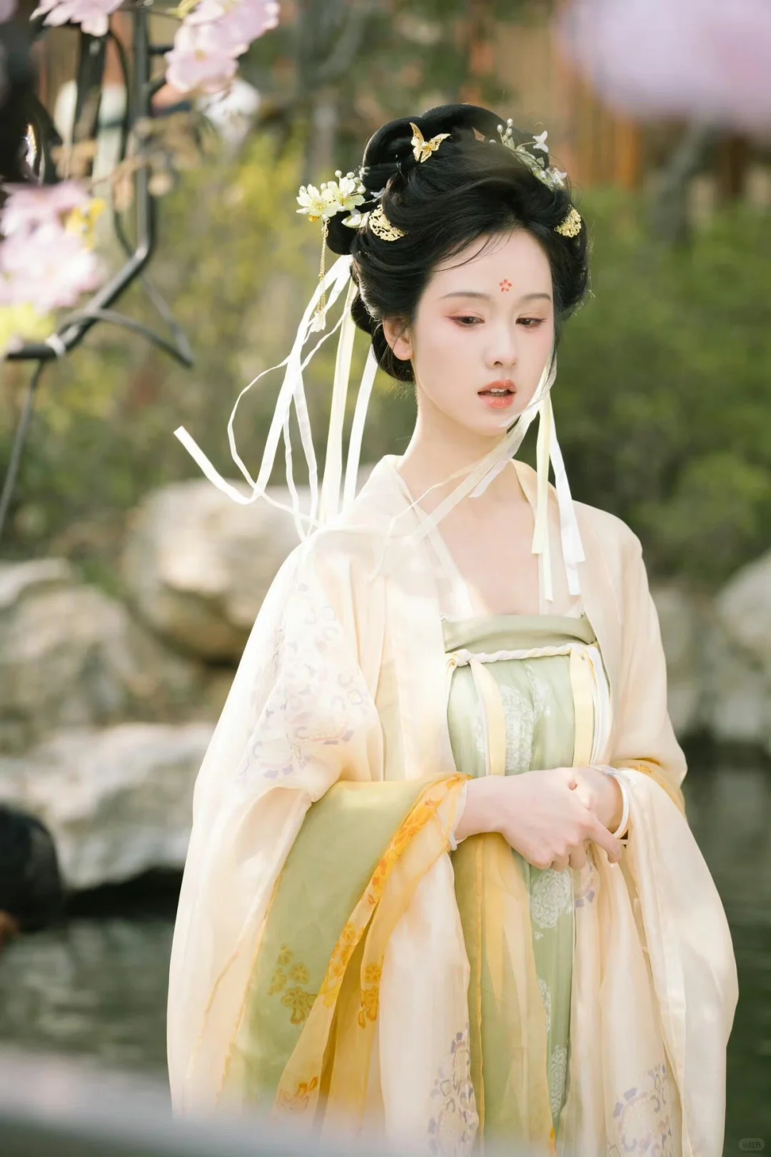 陈都灵｜金桂玉兔