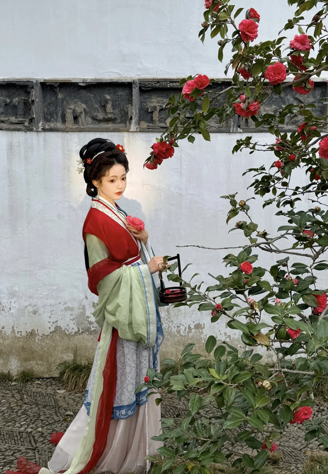 【花絮】沧浪亭｜绿丛又放数枝红