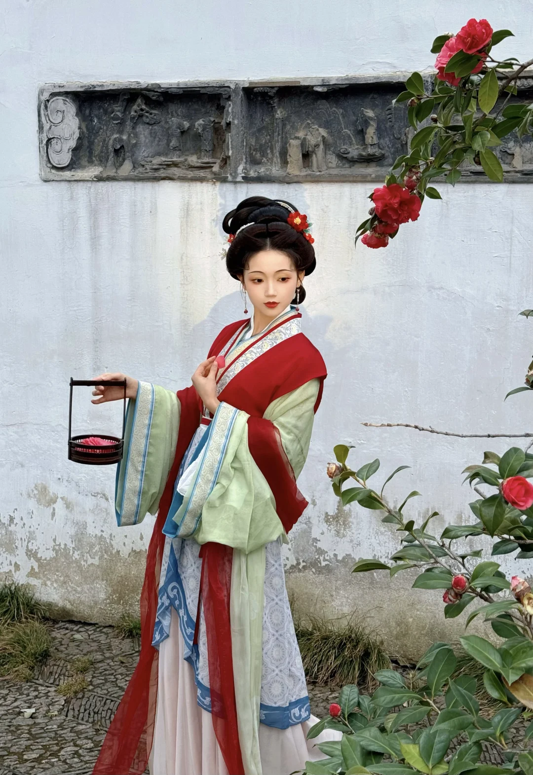 【花絮】沧浪亭｜绿丛又放数枝红