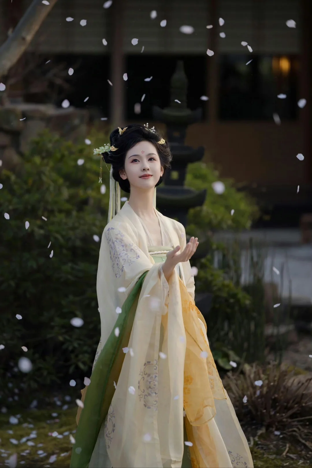 陈都灵｜金桂玉兔