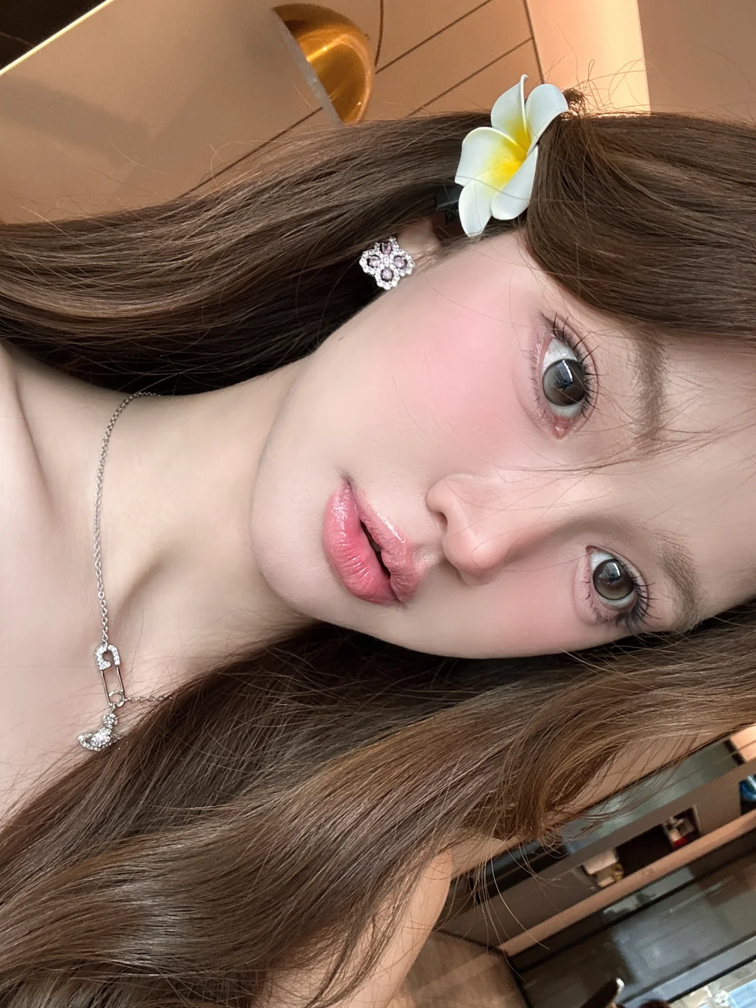 上镜脸养成 ｜这姐的变美思路真的绝！