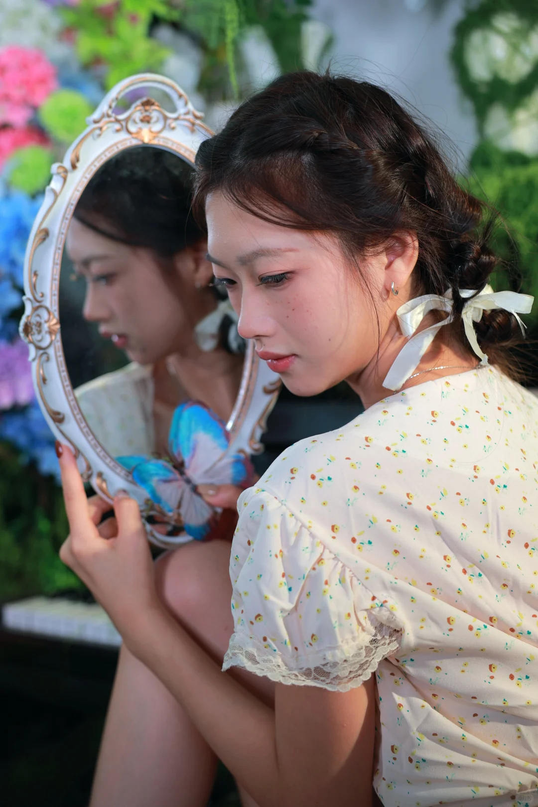 莫奈花园里的纯欲少女