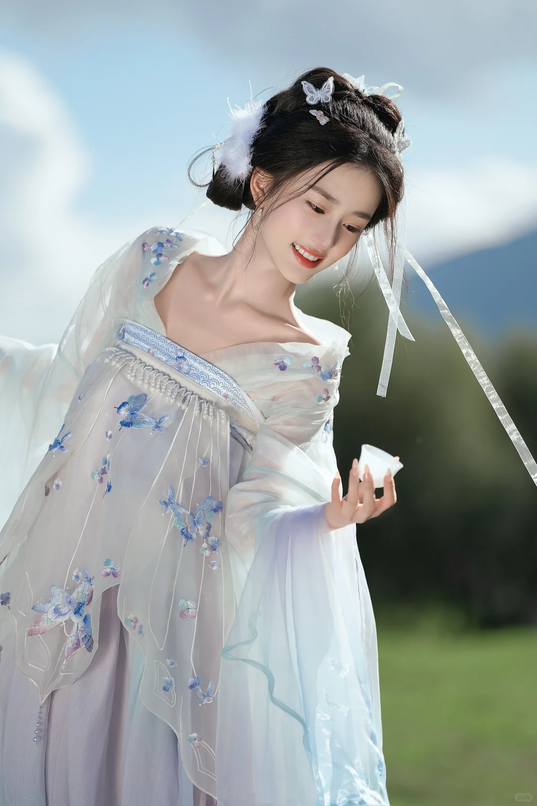 当风穿过盏中镂雕，我尝到了夏天的清甜