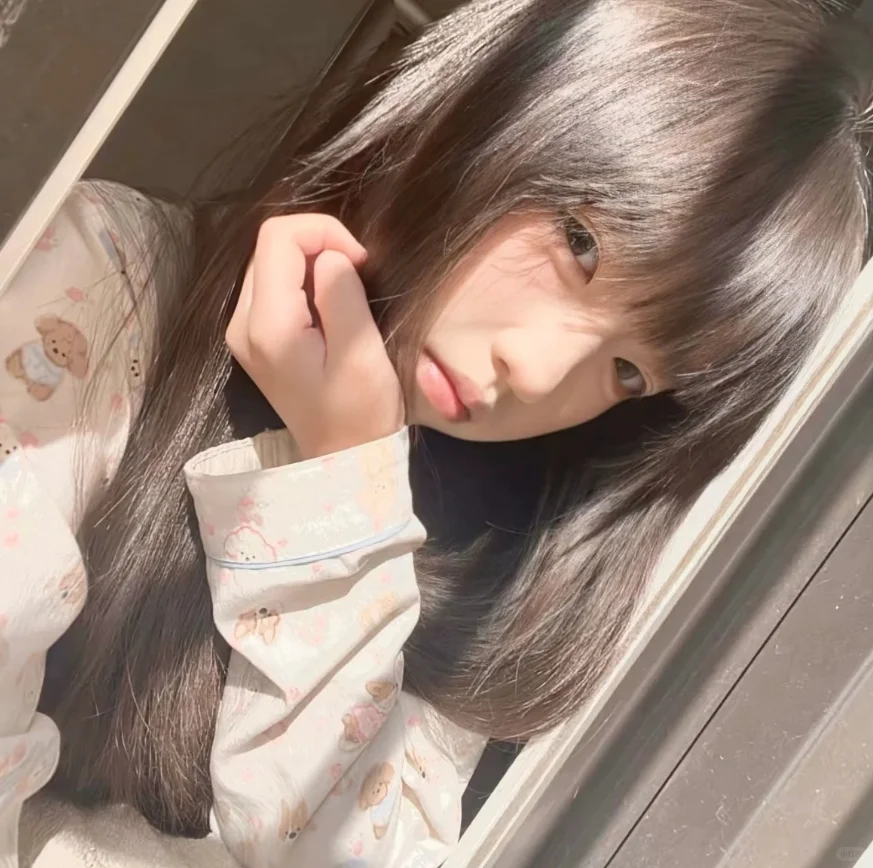 真人甜美头像