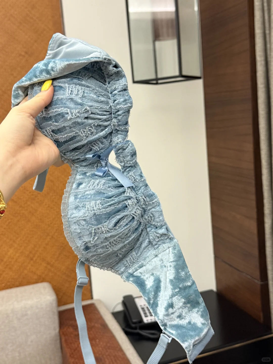 真能让平胸挤出沟的内衣！最后一图我没穿！！！