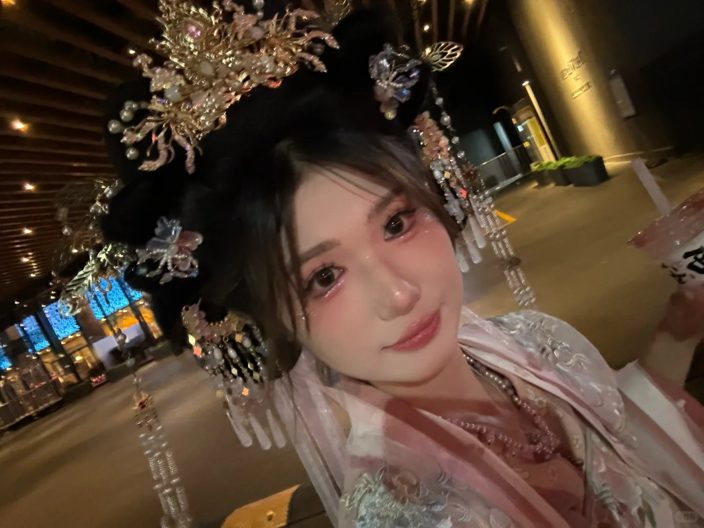 古风小女子来也