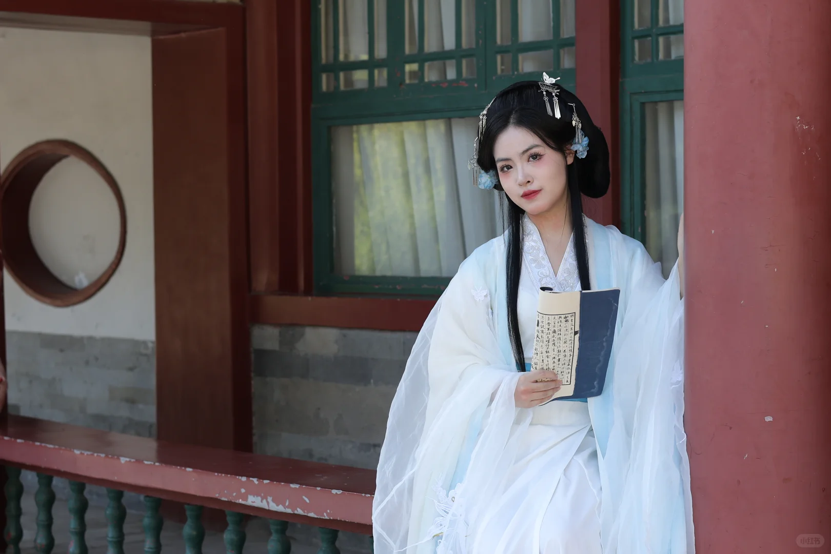 白露降，寒蝉鸣。汉服小姐姐登场！