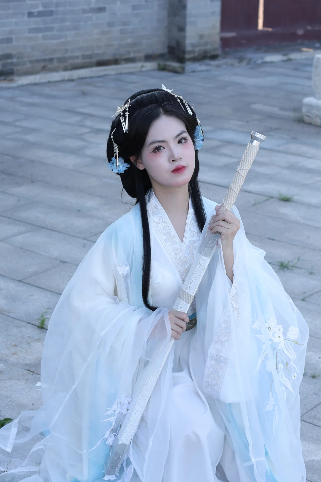 白露降，寒蝉鸣。汉服小姐姐登场！
