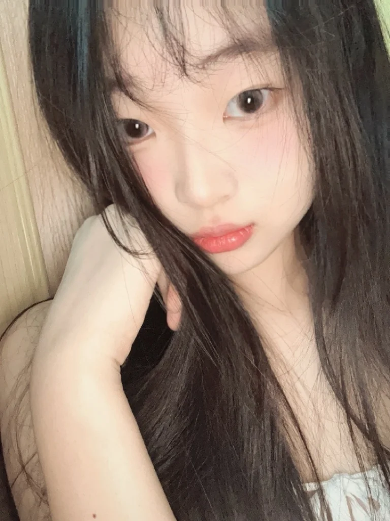 几张比较好看的自拍～