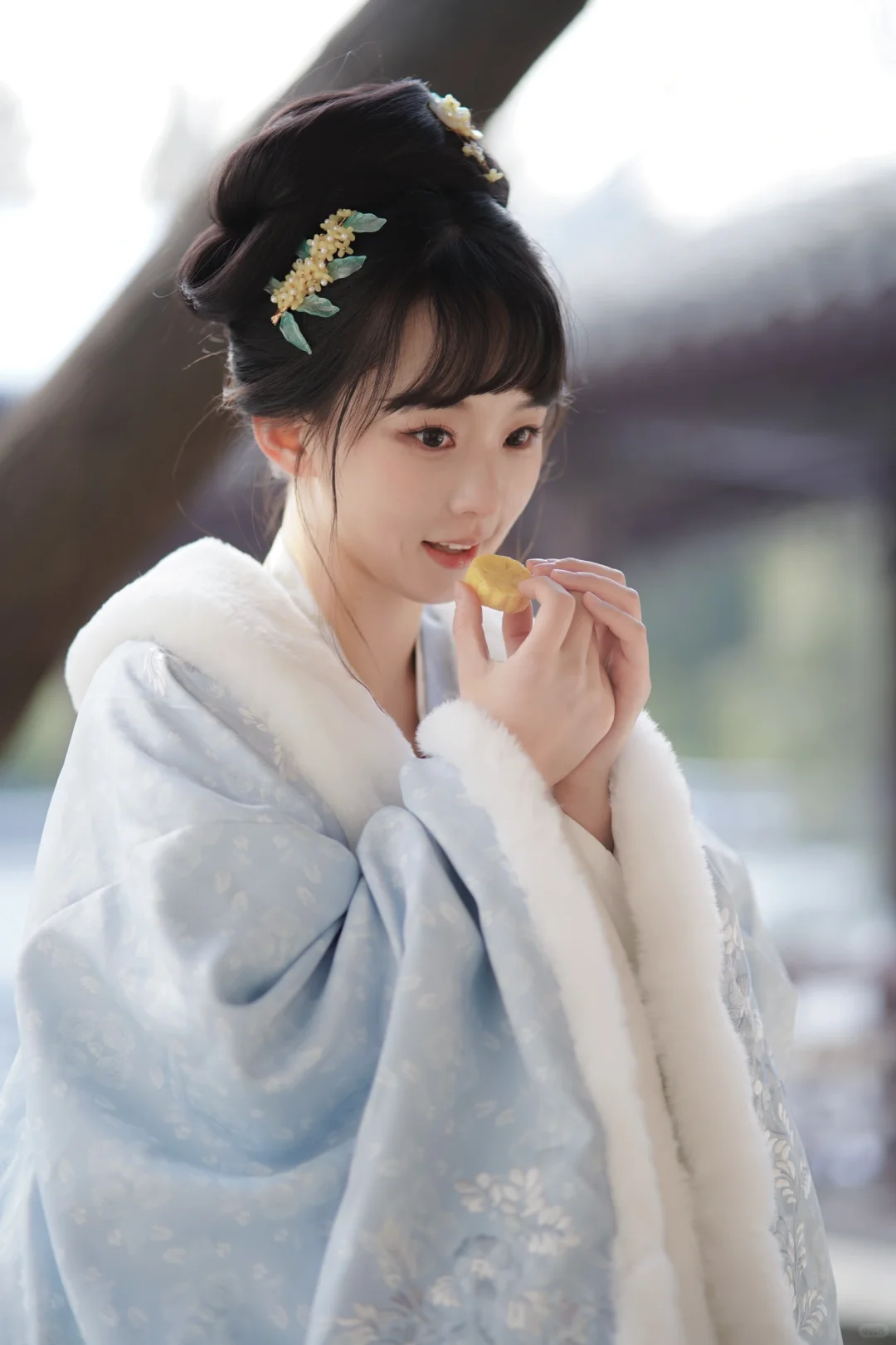 六妹妹不过是爱吃了些，有什么值得说的