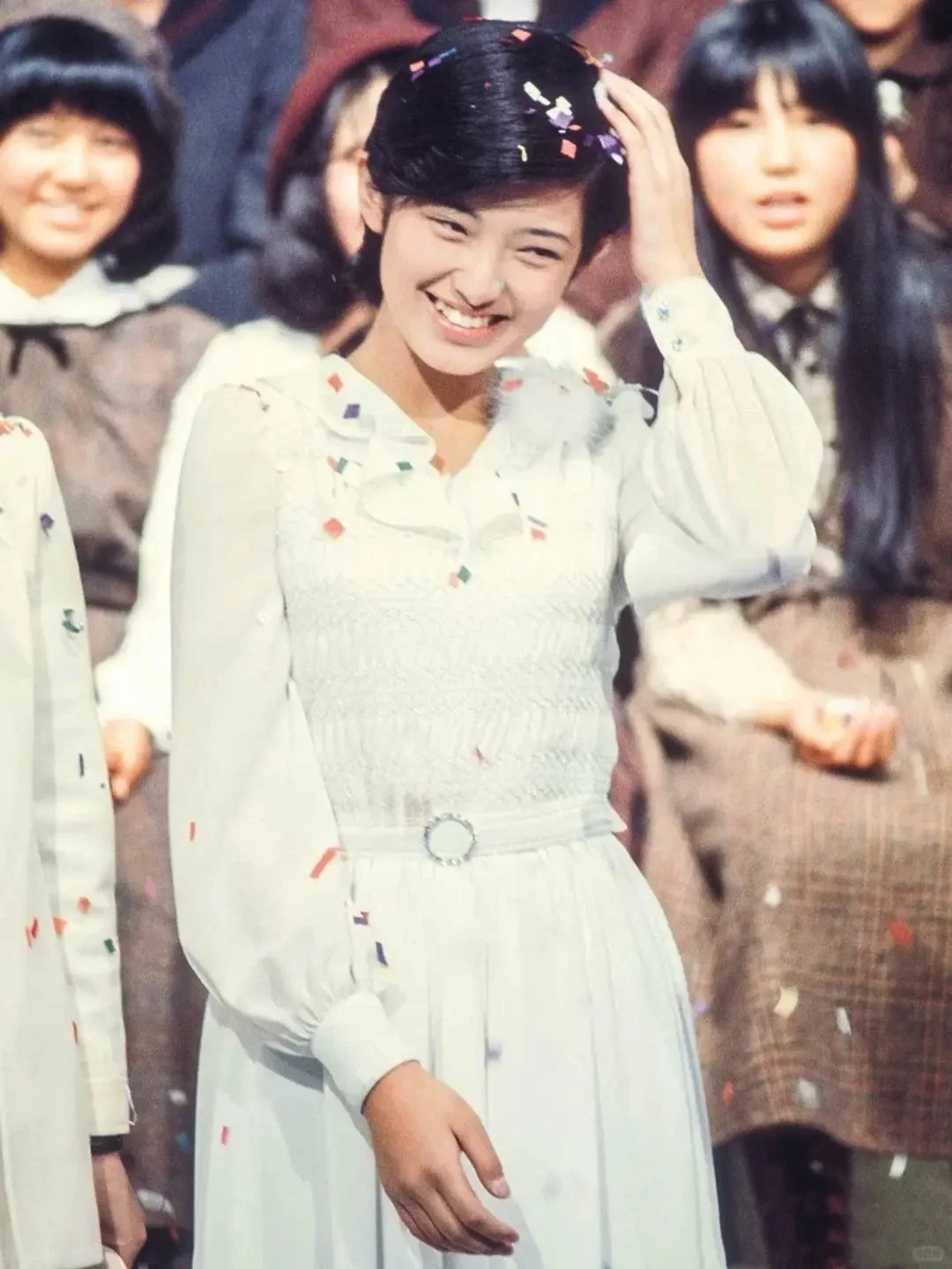 山口百惠幼态化至美面容分析