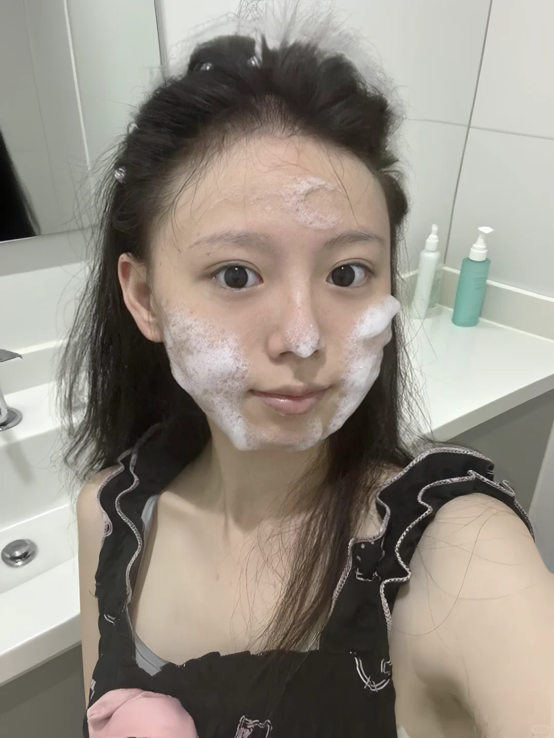 想看看大家刚用完洗面奶的素颜照~