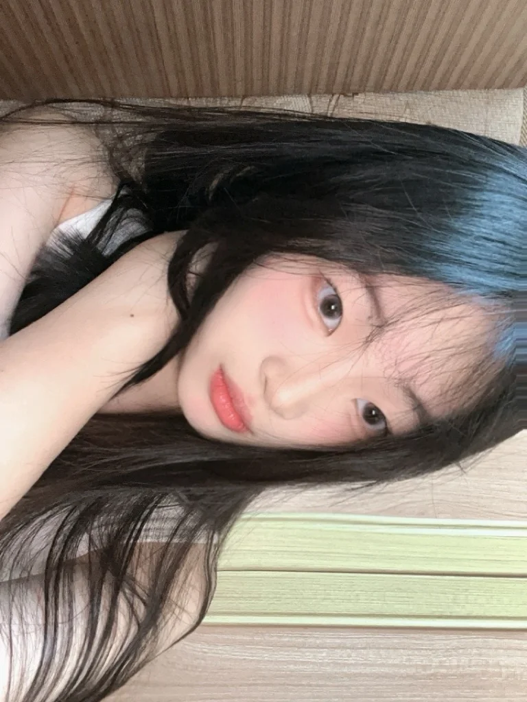 几张比较好看的自拍～