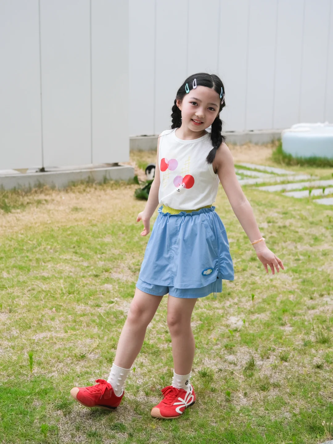 夏天的小学生就要色彩鲜艳
